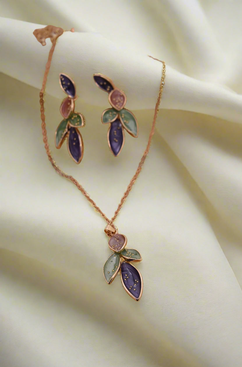 Premium Rose Gold Plated Enamel Pendant Chain Set