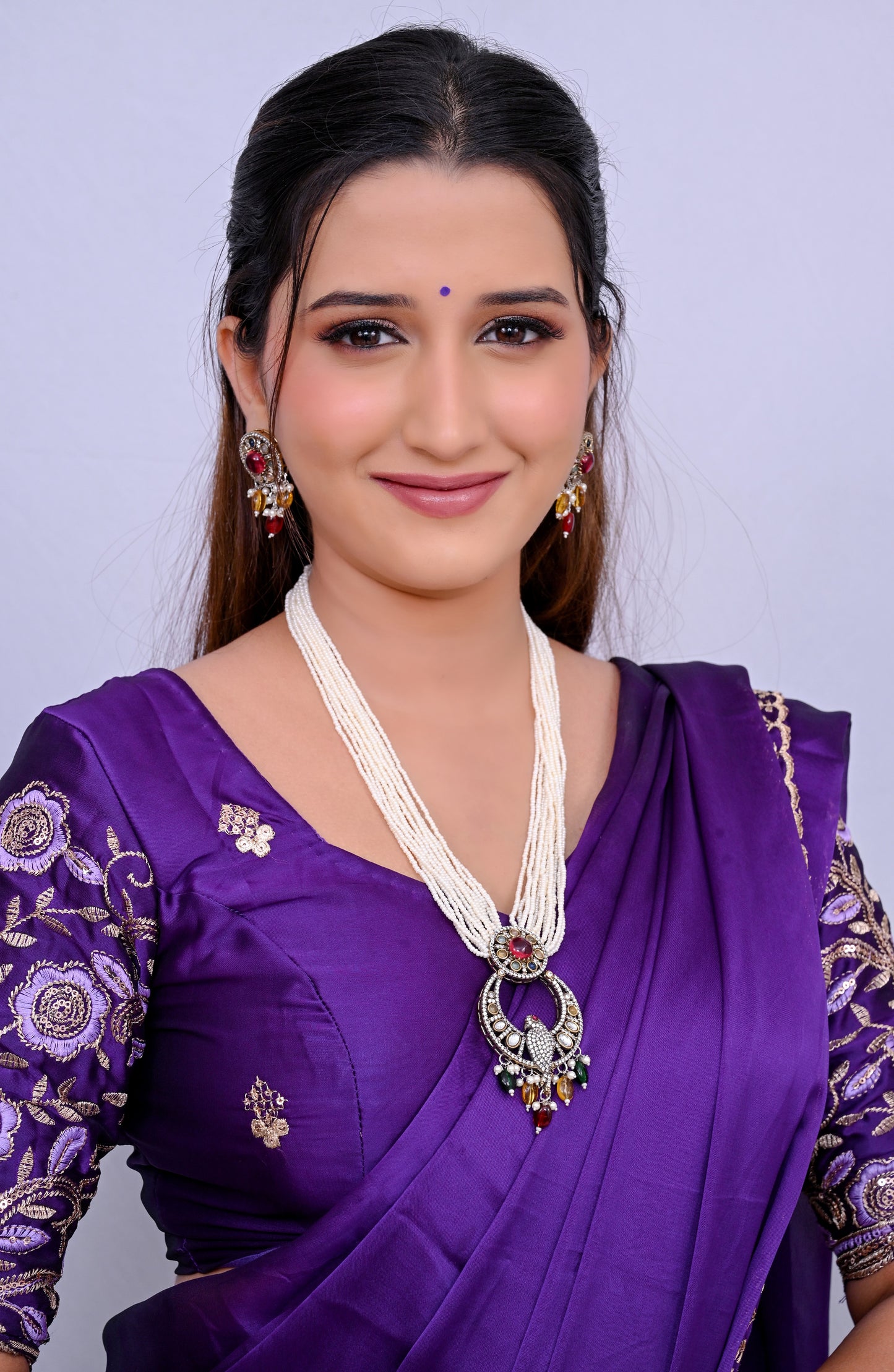 Victorian Handcrafted Kundan Necklace Set
