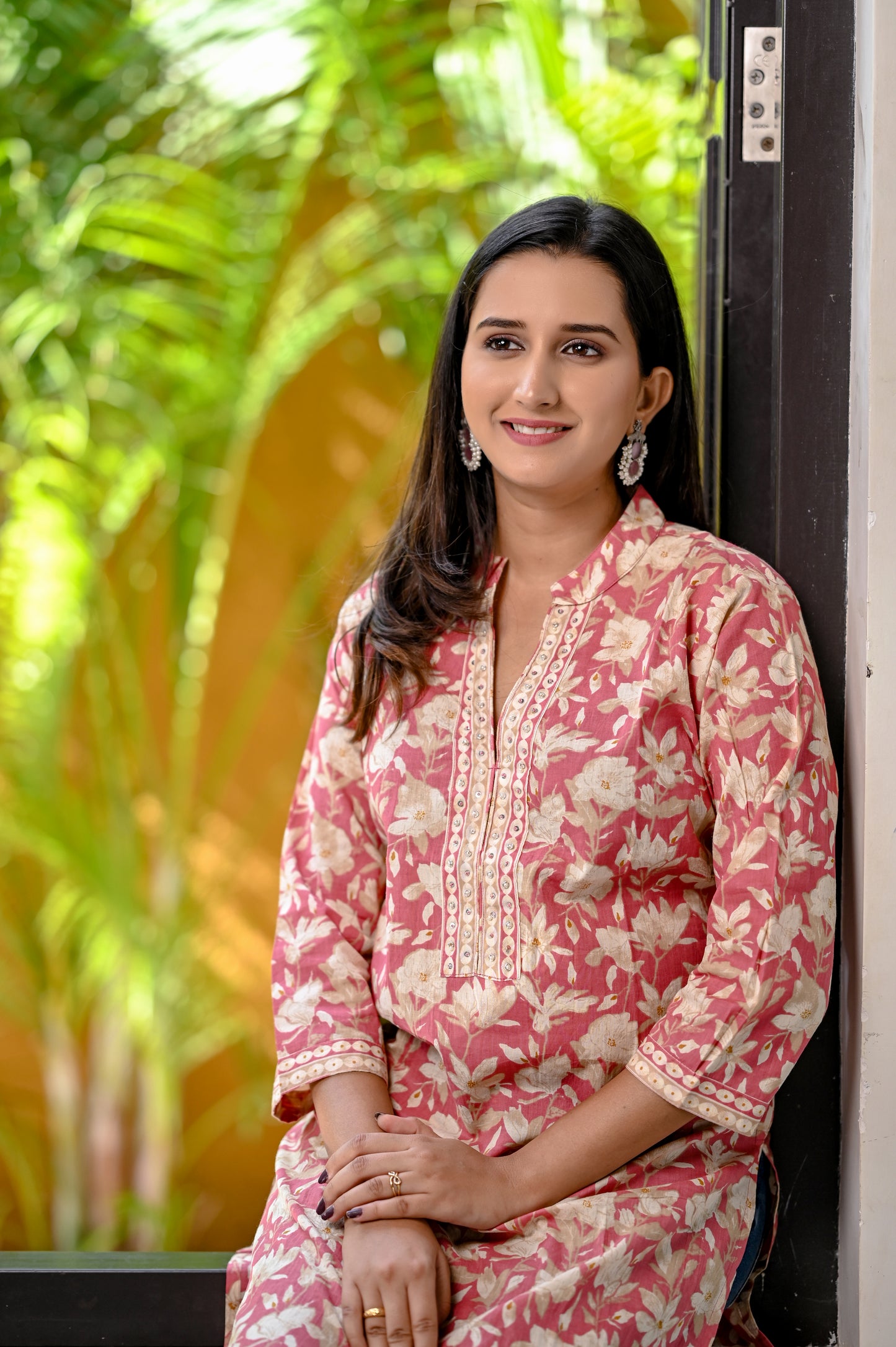 Rouge Pink Floral Brush Printed Designer Neck Straight Kurta