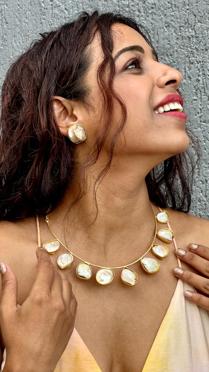 Stunning Gold Plated Baroque Pearl Hasli Necklace Set