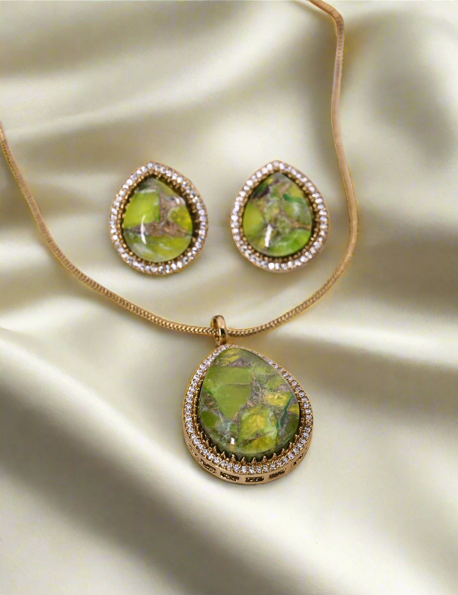 CZ Diamond Natural Doublet Stone Pendant Chain Set