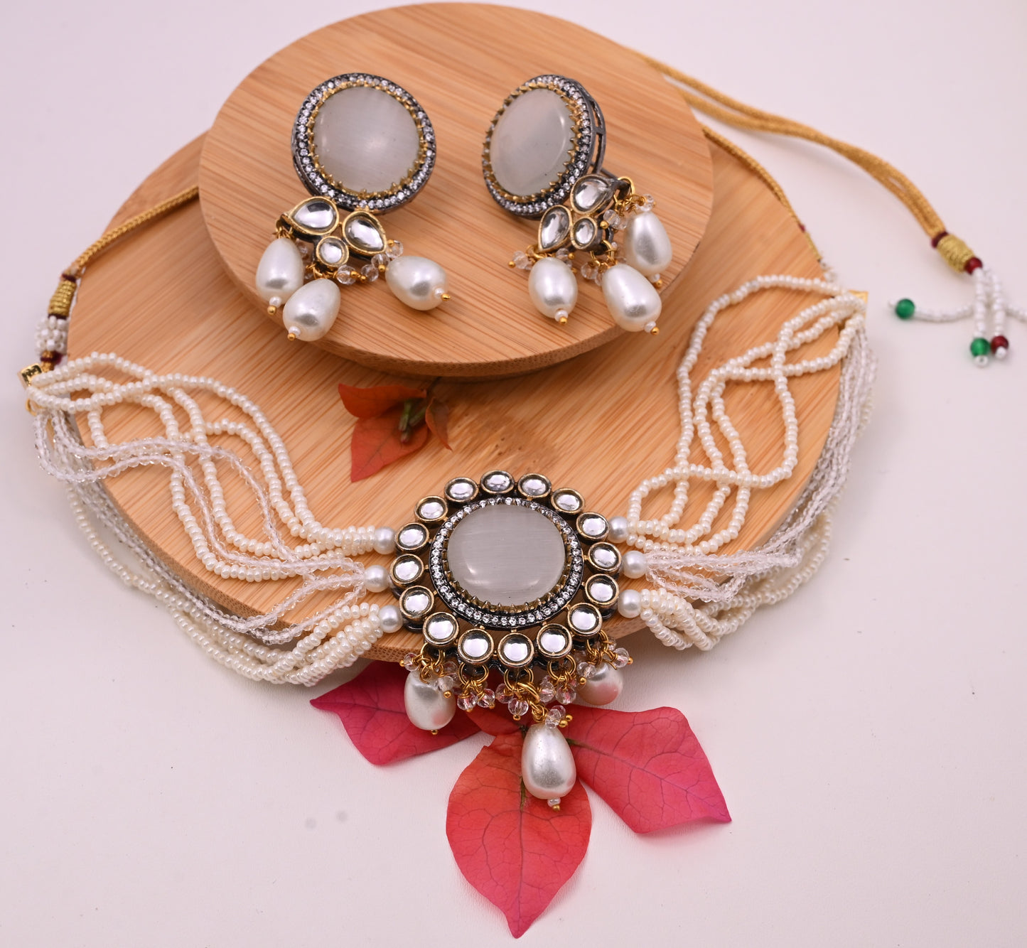 Kundan Pearl Classic Tassel Choker