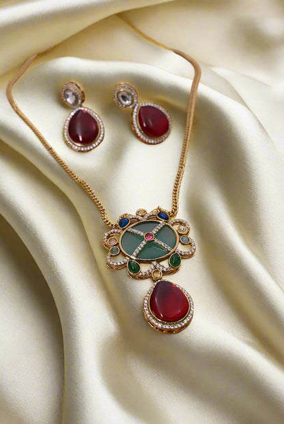 Meticulously Crafted Doublet Stone Necklace Set