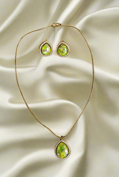 CZ Diamond Natural Doublet Stone Pendant Chain Set
