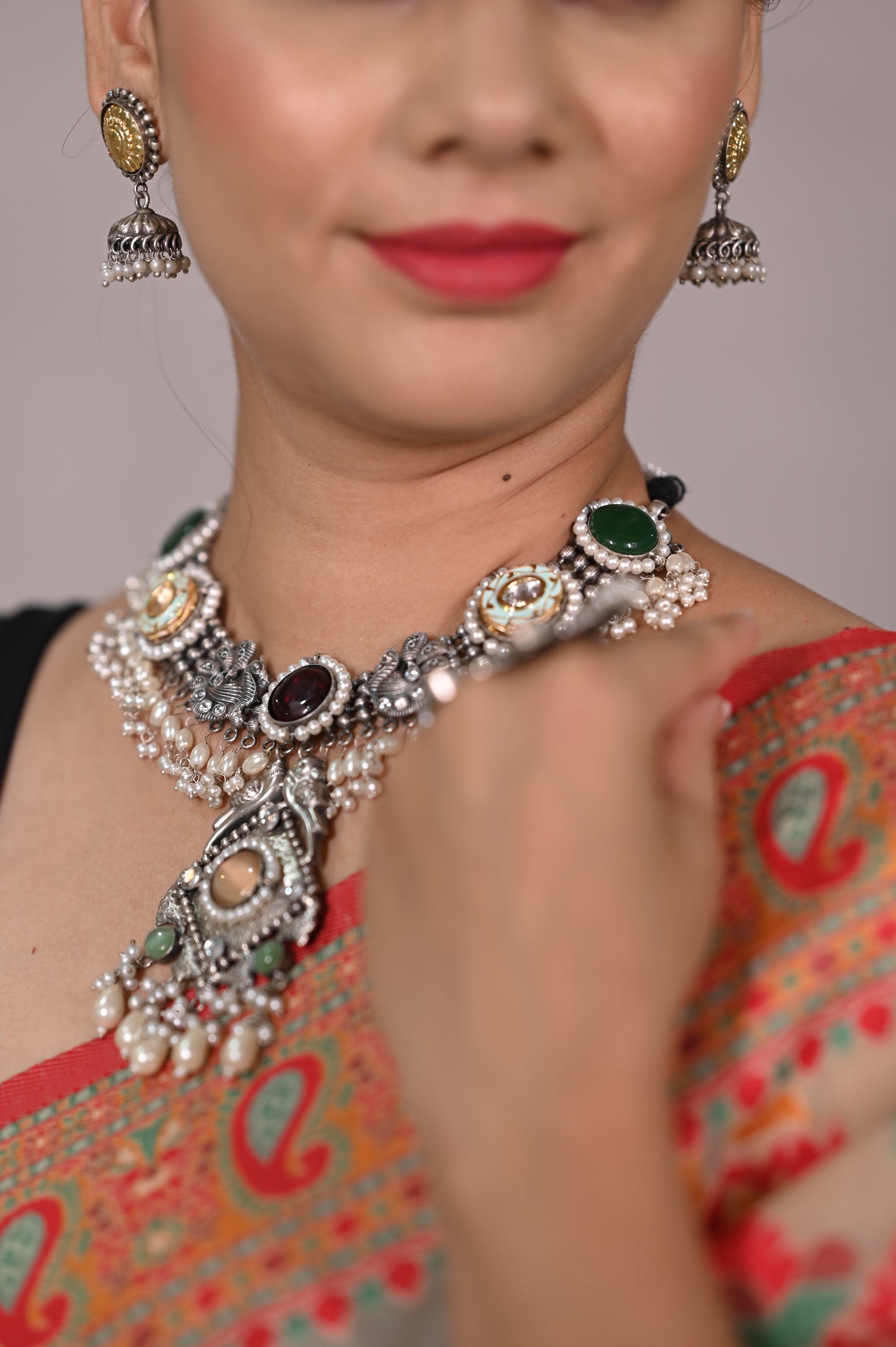 Oxidized Silver kundan & Pearl Beaded Fusion Necklace Set
