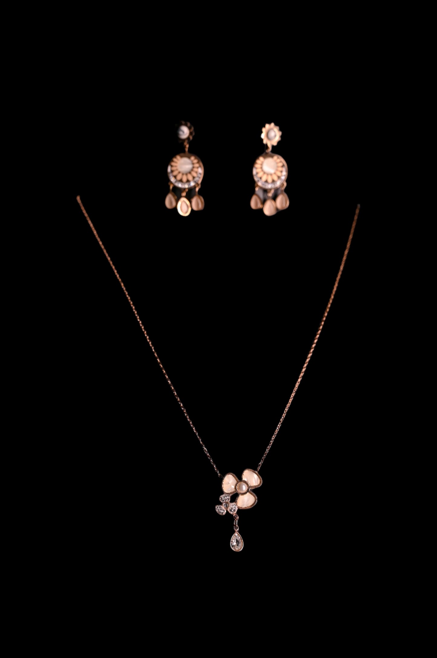 Anti-Tarnish MOP Flower AD Drop Chain Pendant Set