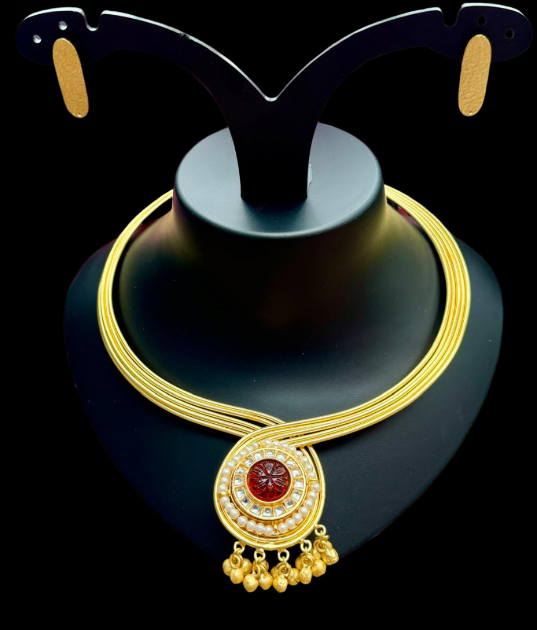 Premium Gold-Toned Kundan Hasli Necklace