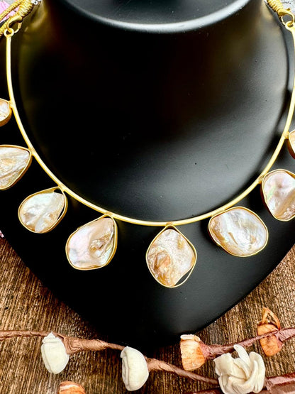 Stunning Gold Plated Baroque Pearl Hasli Necklace Set
