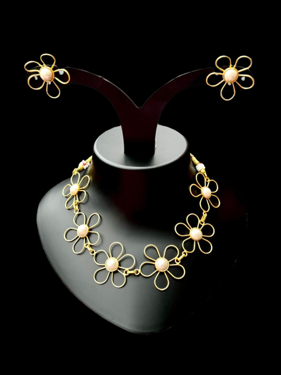 Gold Plated Floral Pearl Beaded Necklace Set