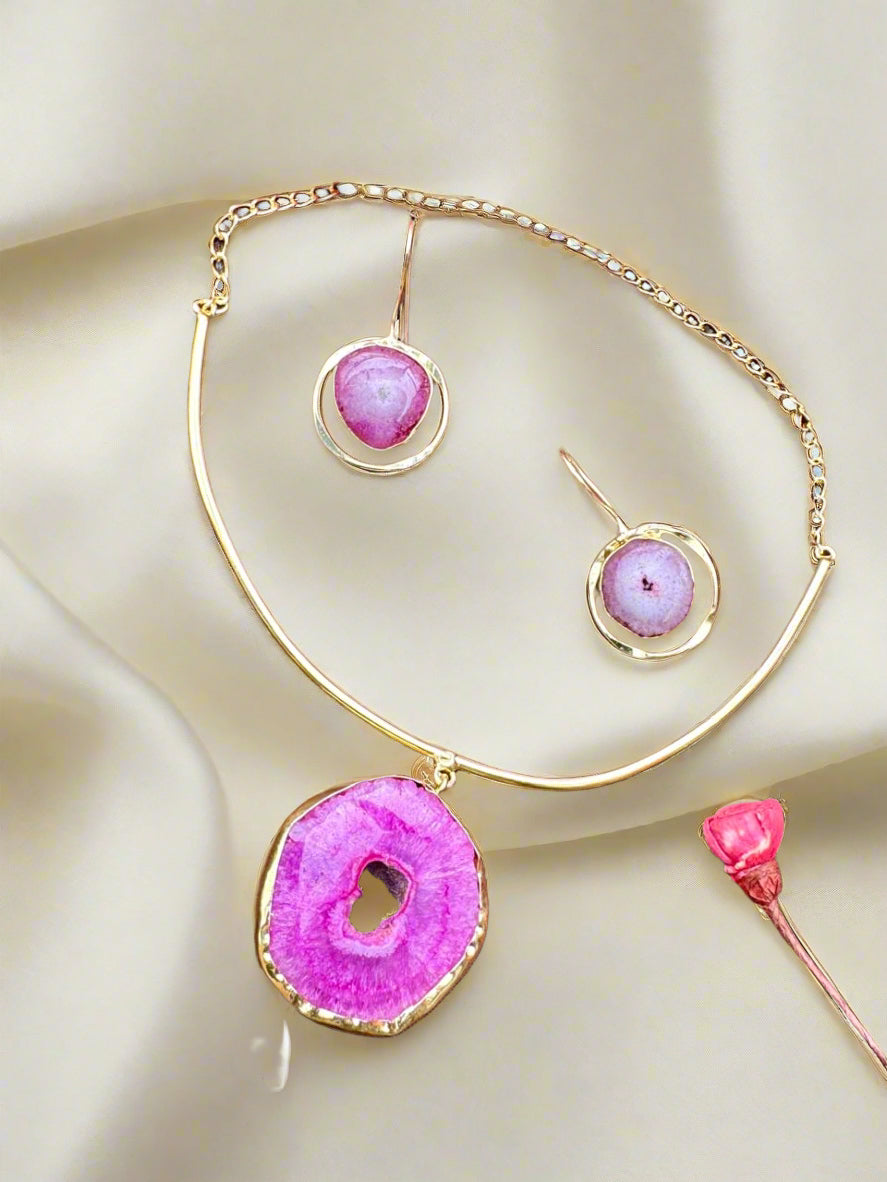 Natural Cosmos Purpurite Stone Pendent Necklace Set